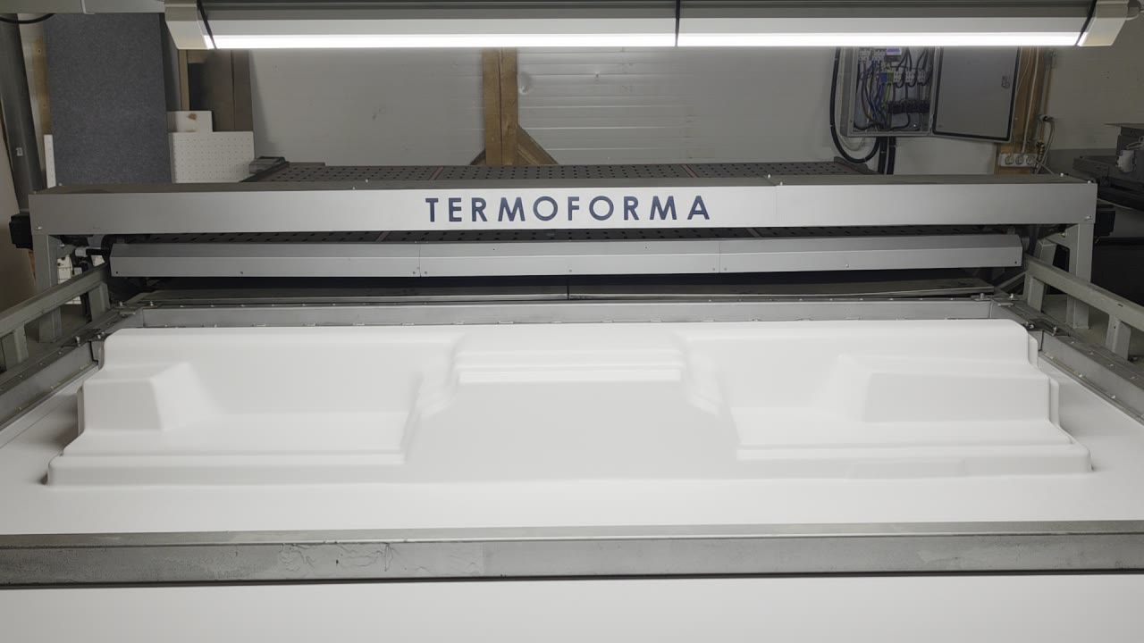 Large-format vacuum thermoforming machine at MB TERMOFORMA, Lithuania